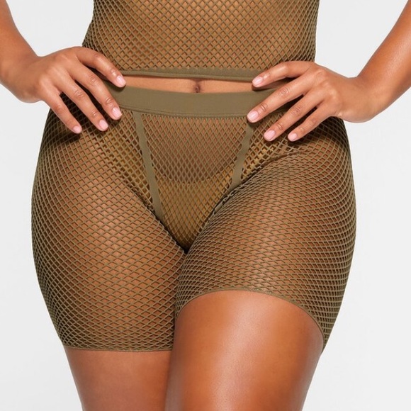 🌷skims 2 piece set army warp knit bra and shorts - Picture 3 of 7